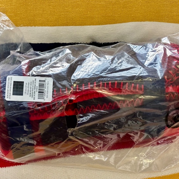 HBC StripesFleece Throw- Racing Red Buffalo Check- NEW with TAGS. - Picture 3 of 4